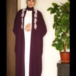 عباية خُزامى | أنوثة بلون ملكي