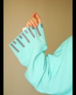 ⁦عباية رَسيل | خفّة تنساب برقي⁩ - الصورة ⁦2⁩